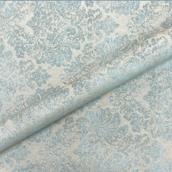 Elegant Blue Damask Wallpaper - Picture 1 of 2